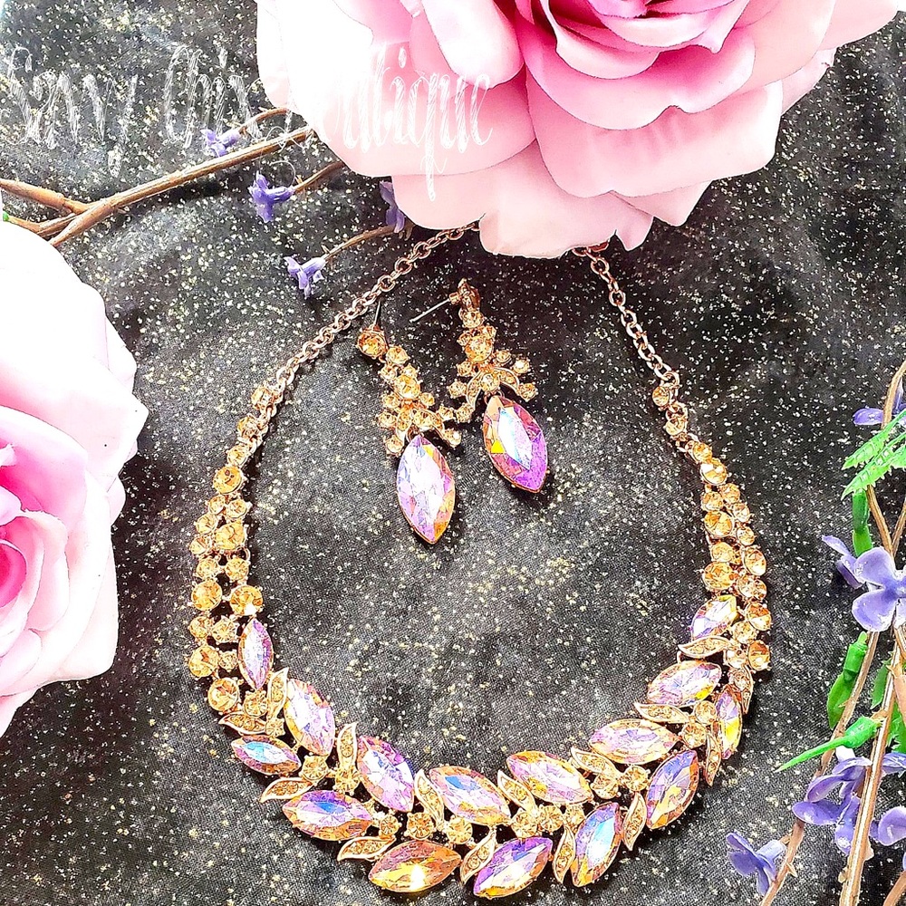 Stunning iridescent blush colored jewelry set